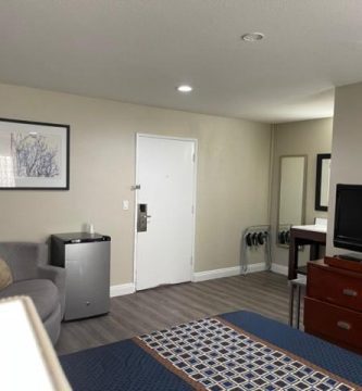 Bel Air Motor Hotel 5
