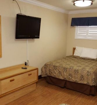 Reedley Inn 5