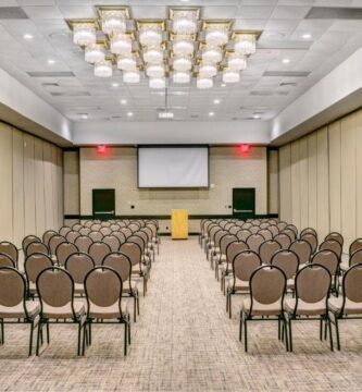 DoubleTree by Hilton Fort Smith City Center - Wyndham Fort Smith (7)